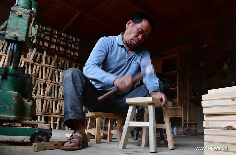 CHINA-GUANGXI-POVERTY ALLEVIATION-STOOLS (CN)