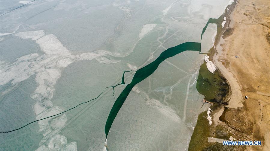 CHINA-ENVIRONMENT-QINGHAI LAKE-SPRING THAW (CN)