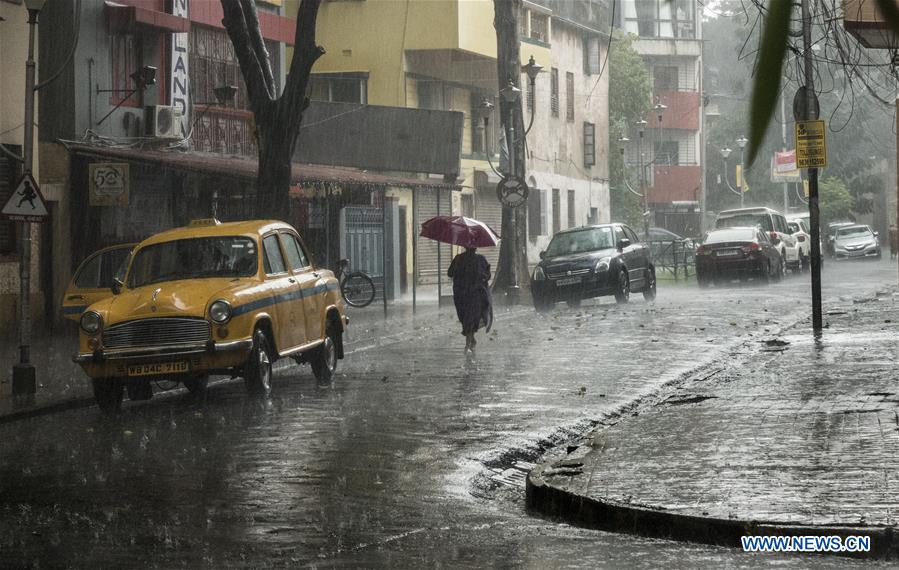 INDIA-KOLKATA-RAIN