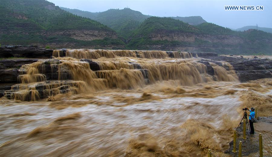 #CHINA-SHANXI-HUKOU WATERFALL (CN)