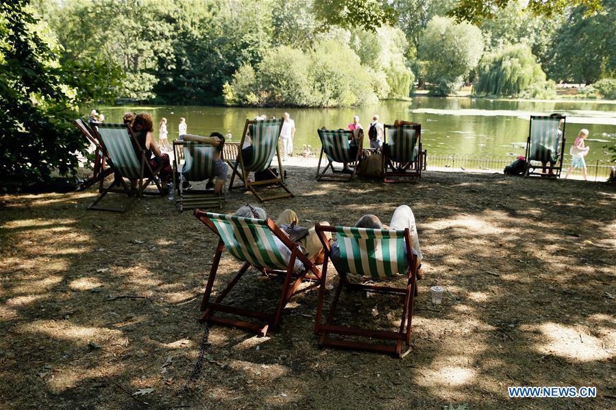 BRITAIN-LONDON-WEATHER-HEATWAVE