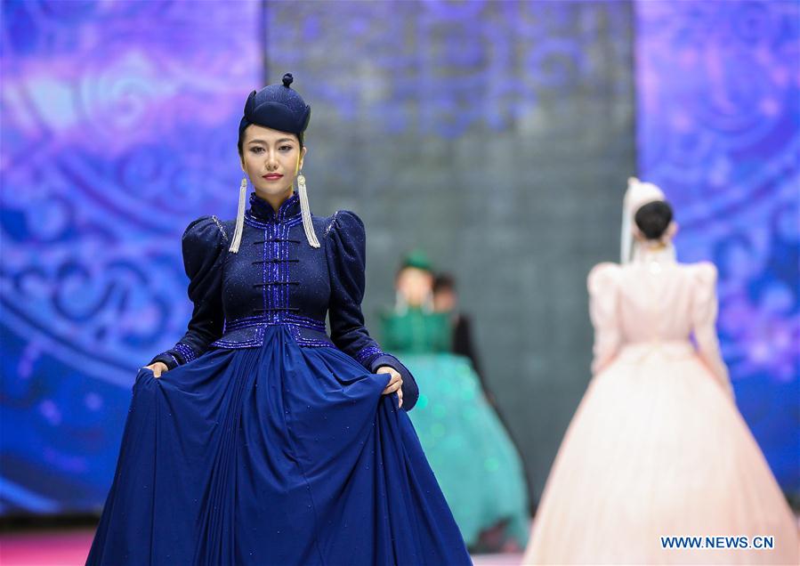 #CHINA-INNER MONGOLIA-HOHHOT-FASHION DESIGN SHOW (CN)