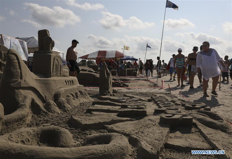 U.S.-GALVESTON-SANDCASTLE COMPETITION