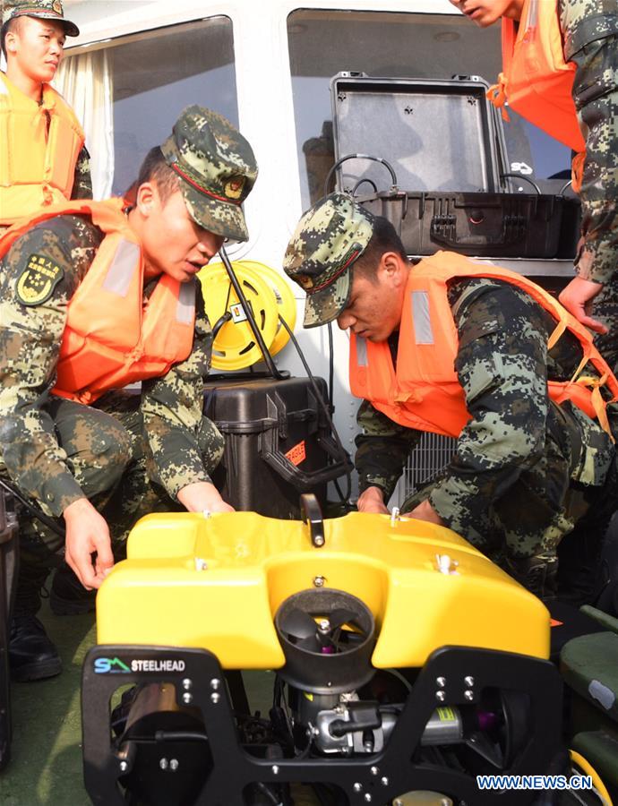 CHINA-CHONGQING-BUS CRASH-RESCUE (CN)