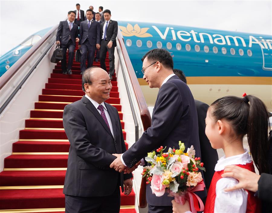 (IMPORT EXPO)CHINA-SHANGHAI-CIIE-VIETNAMESE PM-ARRIVAL (CN)