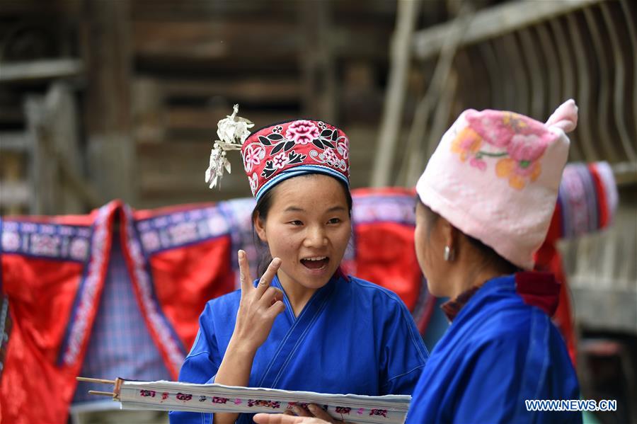 #CHINA-GUIZHOU-QIANDONGNAN-EMBROIDERY (CN)