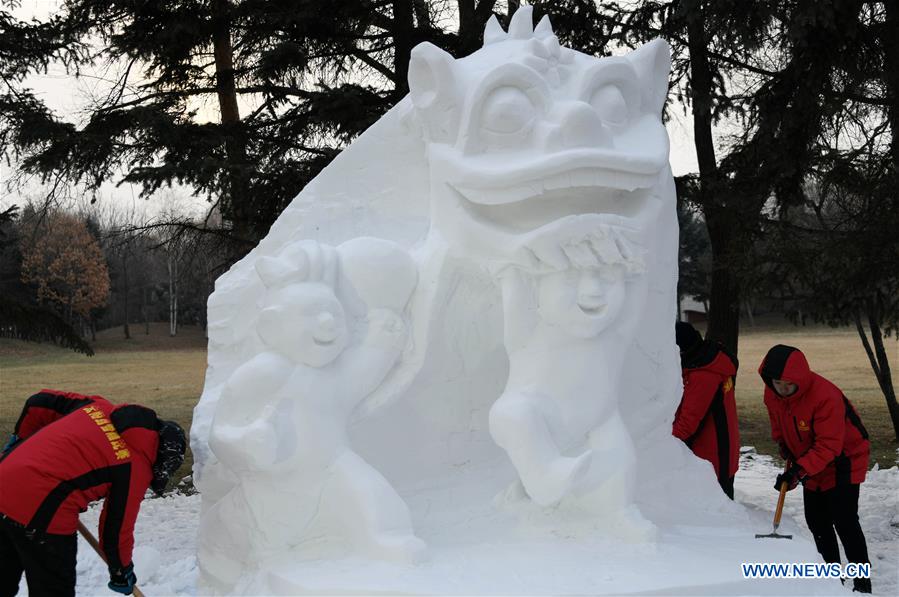 CHINA-HARBIN-SNOW SCULPTURE (CN)  