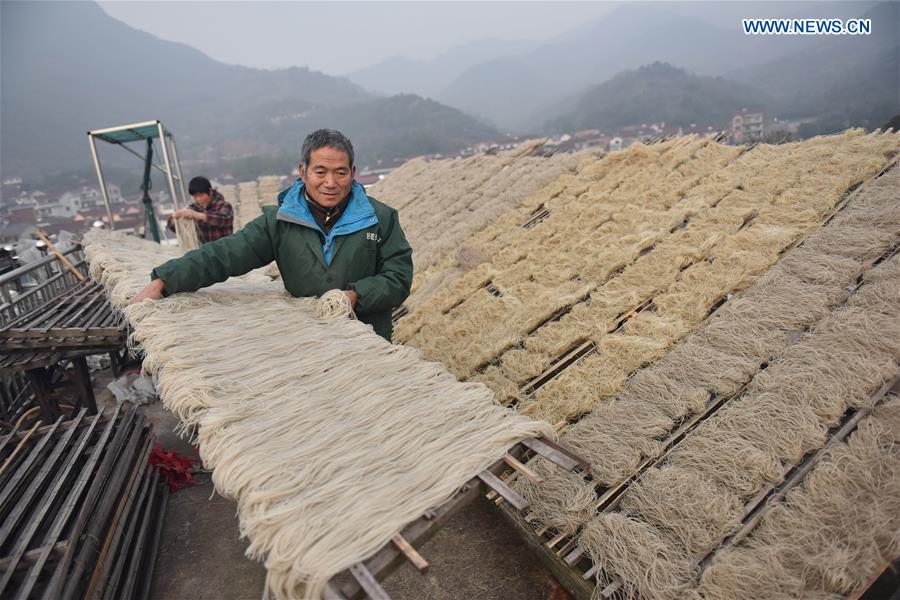 CHINA-NOODLES MAKING (CN)