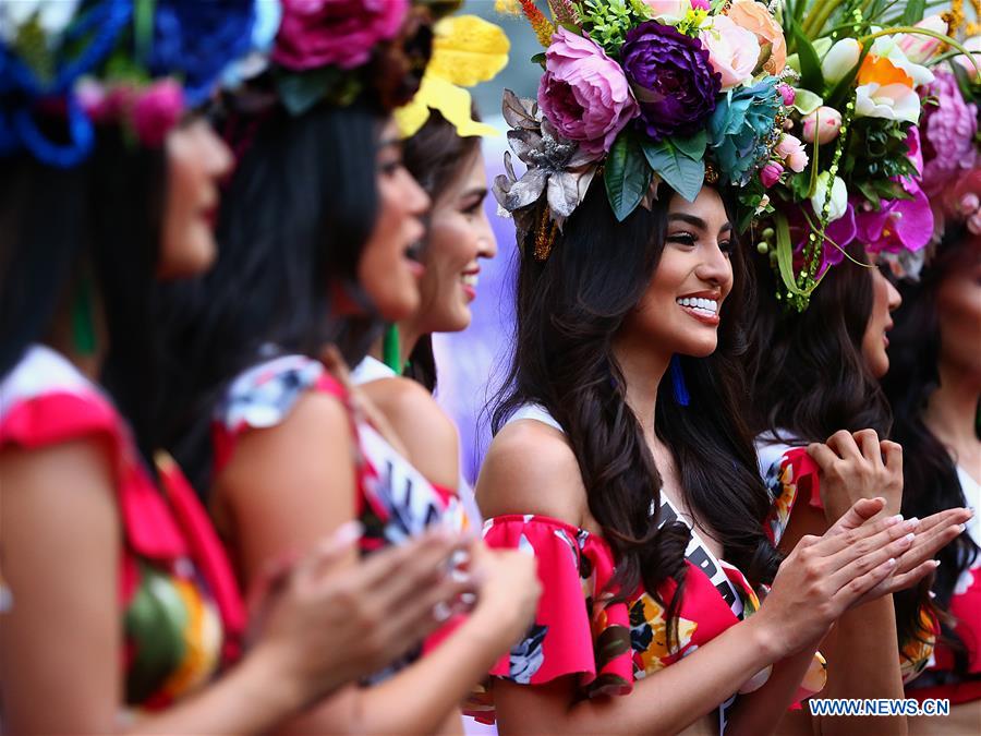 PHILIPPINES-QUEZON CITY-BEAUTY CONTEST-PARADE