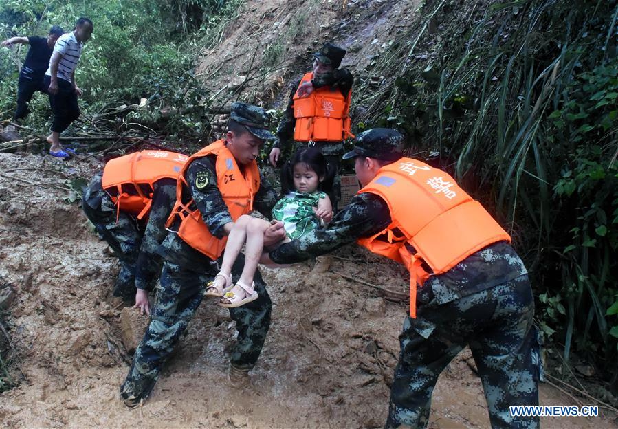 CHINA-JIANGXI-JI'AN-RAINSTORMS-RESCUE (CN)