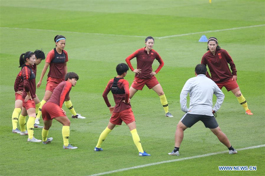 (SP)FRANCE-LE HAVRE-2019 FIFA WOMEN'S WORLD CUP-ROUND OF 16-CHINA-TRAINING SESSION