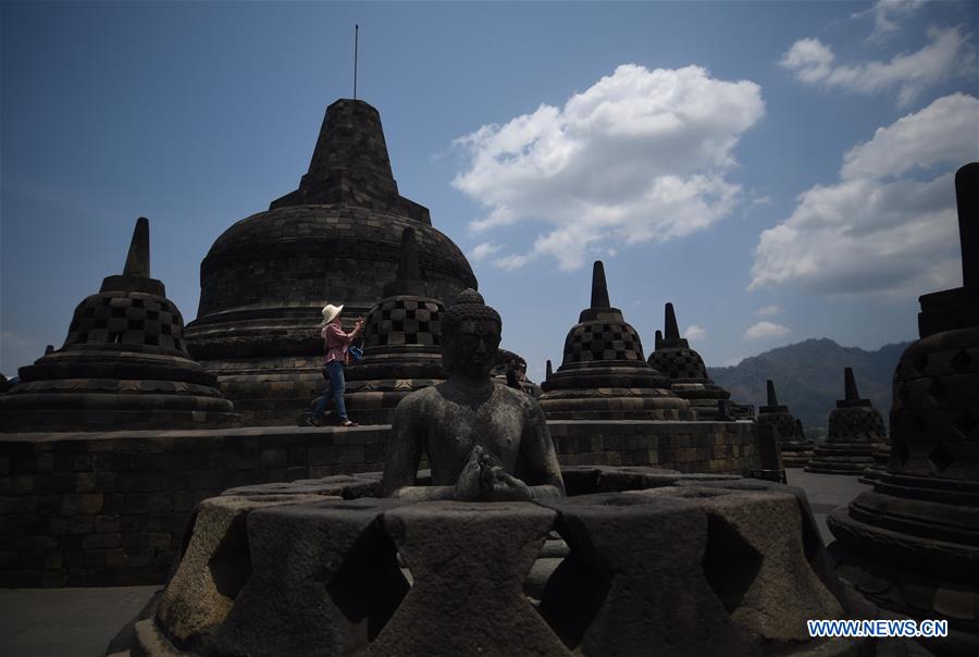 INDONESIA-CENTRAL JAVA-BOROBUDUR TEMPLE