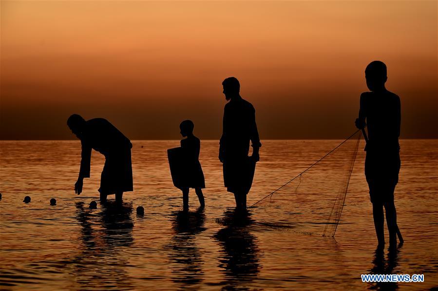 BANGLADESH-KUAKATA-BEACH-SUNSET