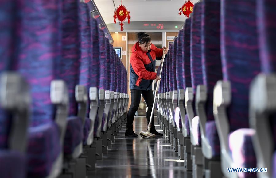 CHINA-NINGXIA-YINCHUAN-HIGH-SPEED RAILWAY-SPRING FESTIVAL (CN)