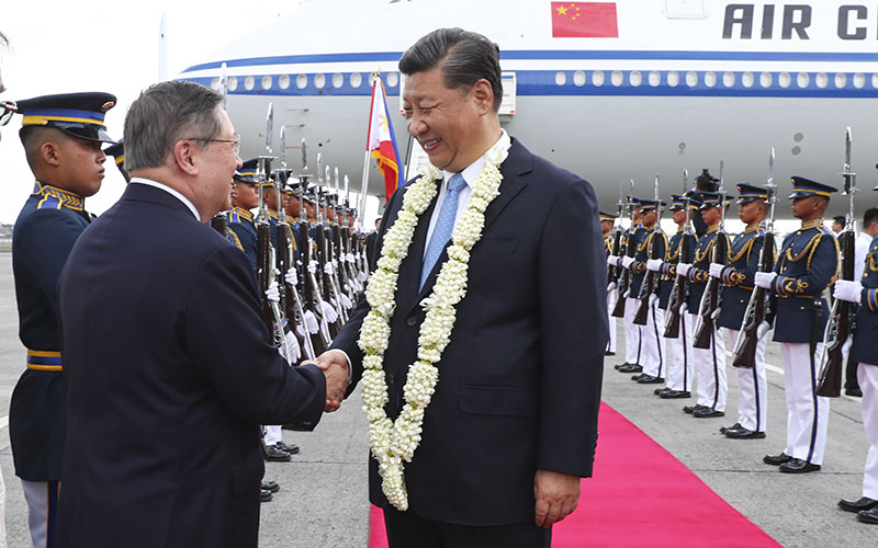 Xi arrives in Philippines for state visit