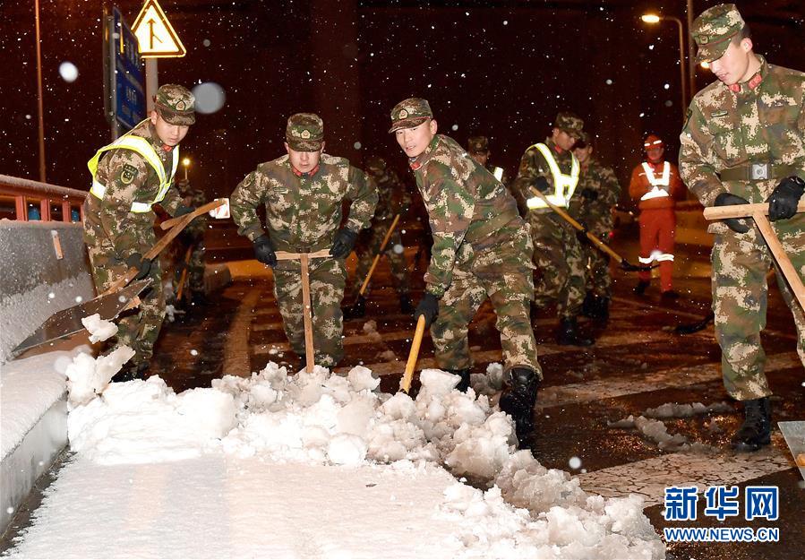 （新華全媒頭條）（1）雨雪冰凍中，他們奮力前行——基層黨員干群抗擊冰雪災害紀實