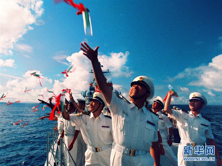 （新華全媒頭條·人民海軍70年·圖文互動）（1）向海圖強春潮涌——黨中央、中央軍委和習主席關心人民海軍建設發展紀實