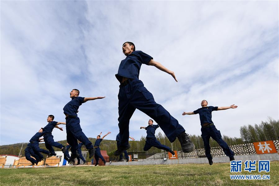 （壯麗70年·奮斗新時代·圖文互動）（8）林海孤島唱響冰與火之歌——記內蒙古森林消防總隊大興安嶺支隊奇乾中隊