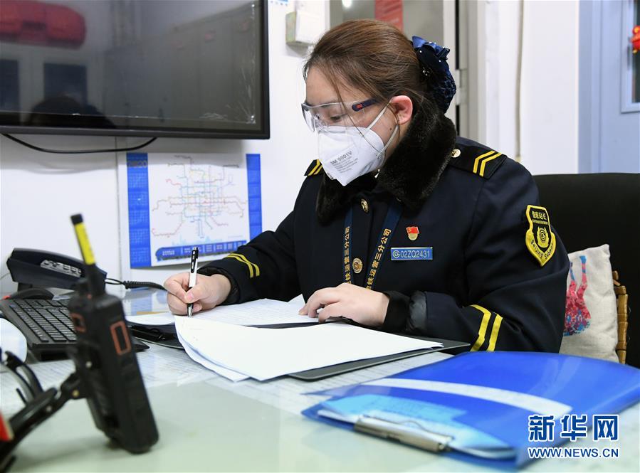 （聚焦疫情防控·圖文互動）（5）北京節后首個工作日：交通秩序井然 市場供應穩定