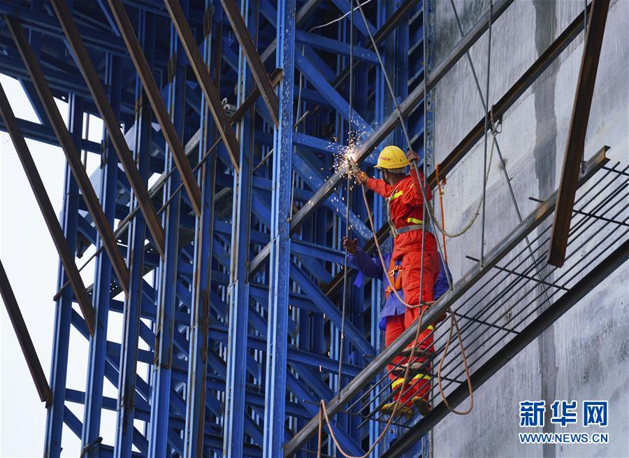 （聚焦復工復產·圖文互動）（2）廣西重大項目融河高速公路復工加快推進建設