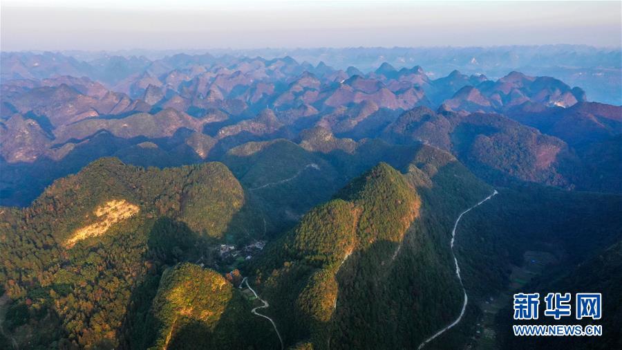 （新華全媒頭條·圖文互動）（1）“七遷”出深山——貴州瑤鄉之變濃縮極貧地區脫貧攻堅奮斗史