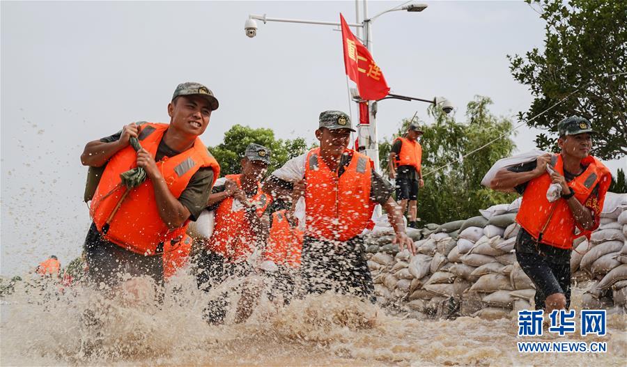 （防汛抗洪·一線人物·圖文互動）（2）集智戰洪魔——陸軍某舟橋旅重舟一營抗洪記事