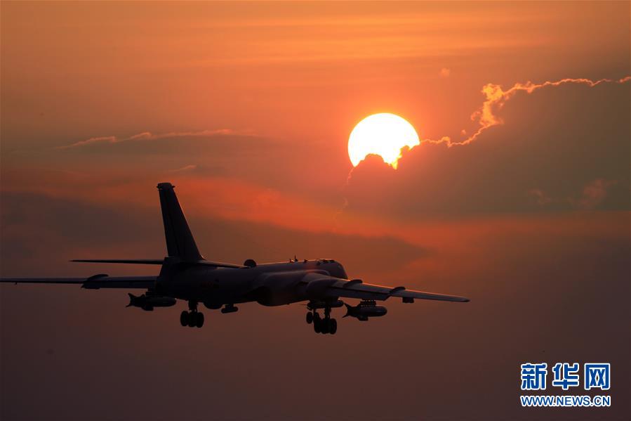 （在習近平強軍思想指引下·我們在戰位報告·圖文互動）（4）雷霆“戰神”向戰而飛——空軍航空兵某師牢記囑托備戰打仗記事