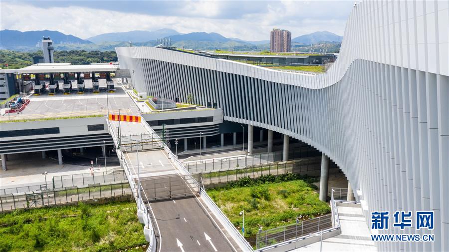 （經濟）（2）蓮塘/香園圍口岸正式啟用 大灣區再添新物流大通道　