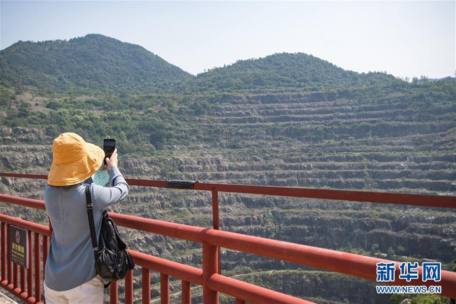 （走向我們的小康生活·圖文互動）（2）游客來了，小康近了——生態旅游引領湖北山區蝶變二三事