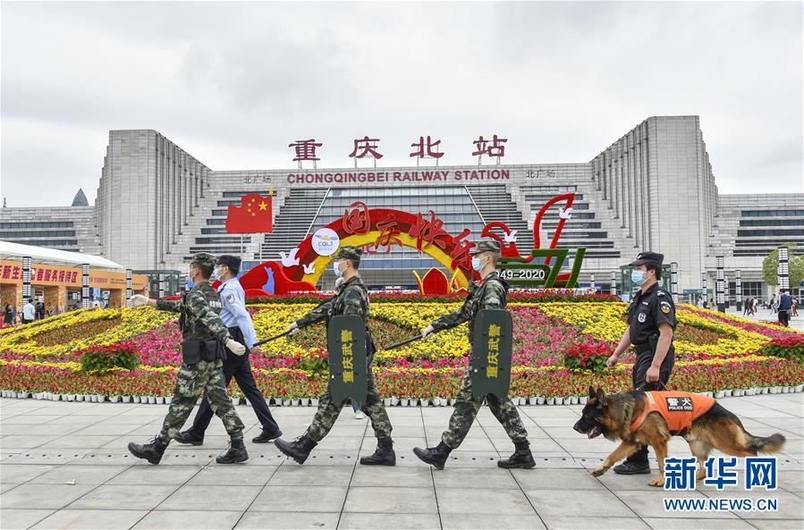 （圖文互動）（2）武警官兵“雙節”堅守戰位保平安