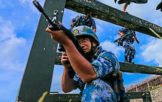 海軍陸戰隊特種障礙訓練，敢來嗎？