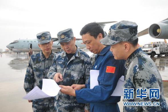 （搜尋馬航370航班·圖文互動）（1）中國空軍3架運輸機抵達馬來西亞 將展開海外搜救行動 