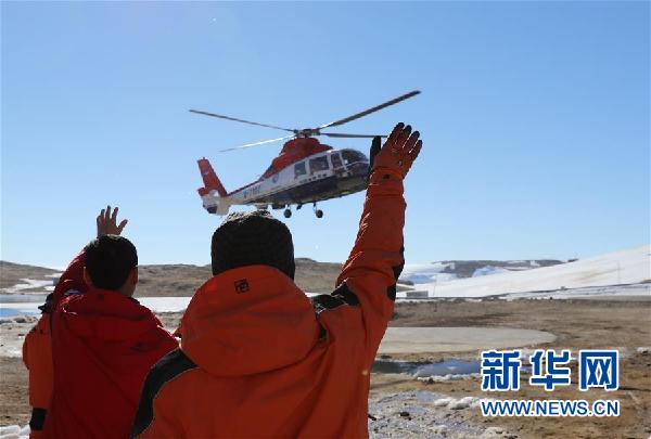 （圖文互動）（2）“雪龍”號搭載南極科考隊抵達中山站