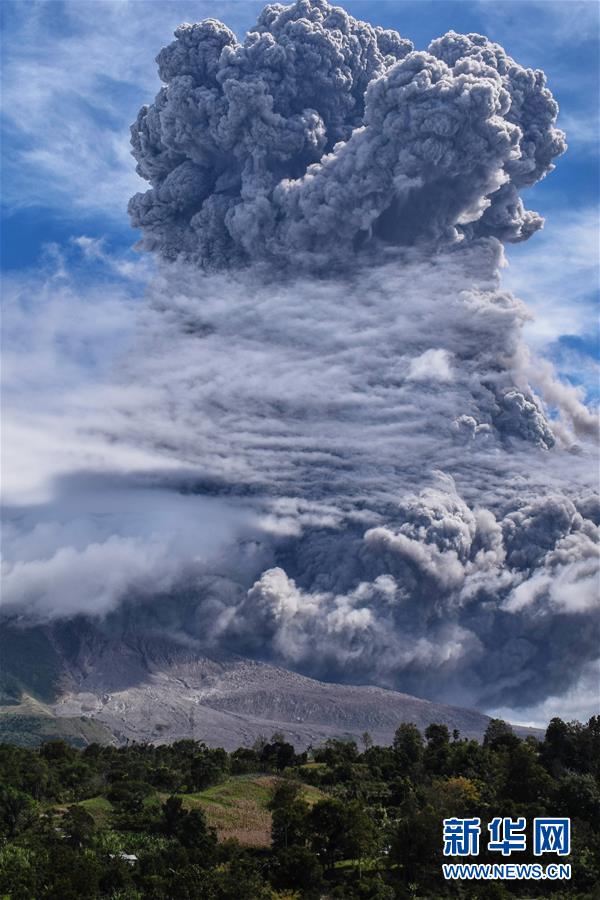 （國(guó)際）（3）印尼錫納朋火山噴發(fā) 