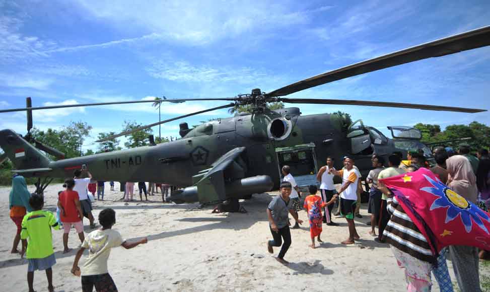 印尼空軍搜救飛機停靠加里曼丹島