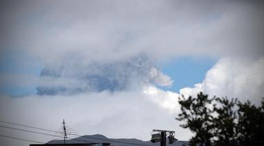 厄瓜多爾科托帕希火山噴發